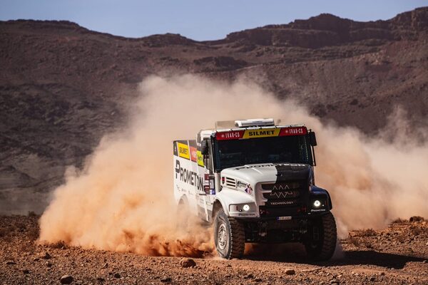 IVECO y FPT Industrial dominan el Rally Dakar 2025 en la categoría de camiones
