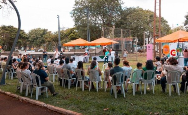 Jóvenes protagonizan jornada sobre derechos humanos y democracia