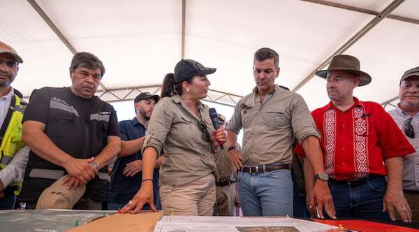 Santiago Peña anunció construcción de un Hospital el el Chaco