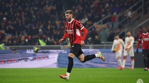 Giménez asiste, Joao Felix marca y el Milan a semifinales de Copa de Italia