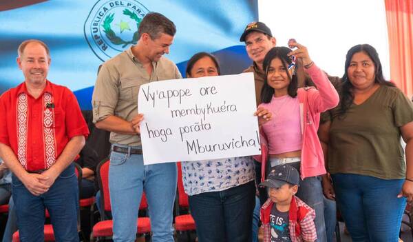 Decenas de familias cumplieron el sueño del techo propio: “ estas casas nos animan a seguir trabajando”