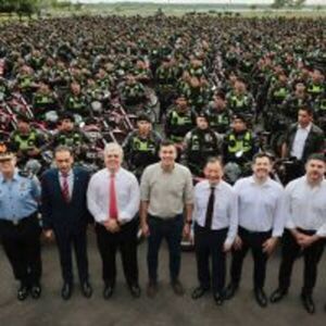 Gobierno entrega 600 motos al Grupo Lince, para combatir la inseguridad :: Presidencia de la República del Paraguay