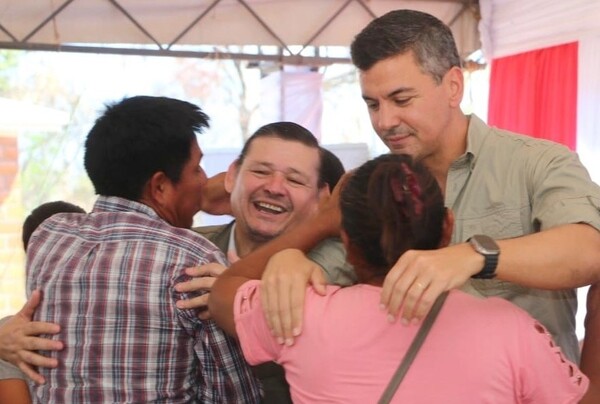 Tras 41 años de espera recibe su título los Guaraní Ñandéva del Chaco