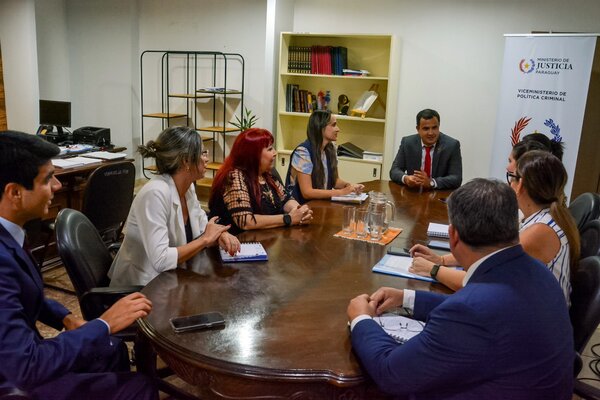 Justicia y Educación afinan detalles para el inicio del año lectivo en las penitenciarías - .::Agencia IP::.
