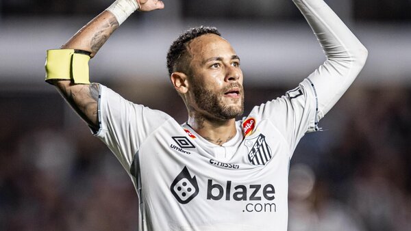 Neymar regresó con buen fútbol al Santos