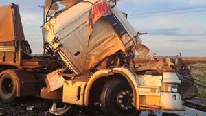 Terrible choque frontal entre camiones deja un fallecido en San Rafael del Paraná
