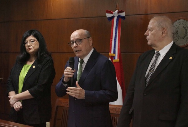Mafia de pagarés: Titular de la CSJ aboga por sistematizar archivo de expedientes para fácil acceso