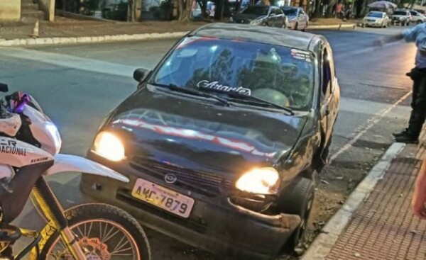 Dos brasileños a bordo de un vehículo hurtado fueron aprehendidos