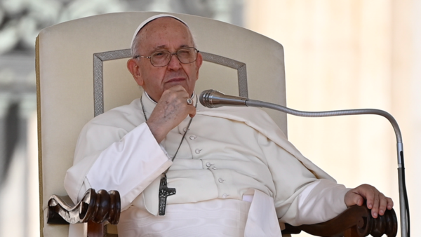 Papa denuncia que el mundo desarrollado muestra graves síntomas de crisis de humanidad