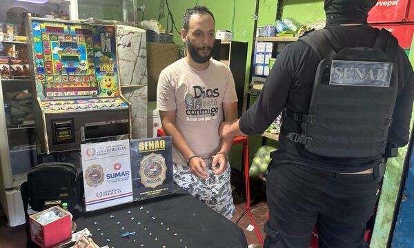 Senad captura a distribuidores de drogas en Fernando de la Mora