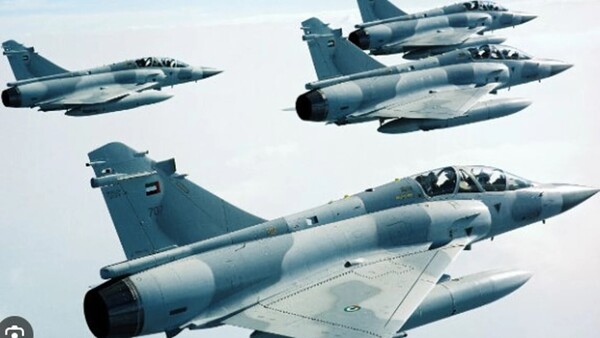 Francia anuncia la llegada a Ucrania de sus primeros cazas Mirage 2000
