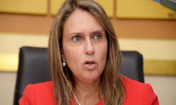 Vallejo denuncia amenazas de expulsión tras impulsar la salida de Arévalo del Congreso - OviedoPress