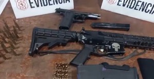 Camión atascado en Carayao escondía marihuana y fusiles - ADN Digital