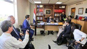 Fiscales y abogados reciben datos extraídos del celular de Lalo Gomes