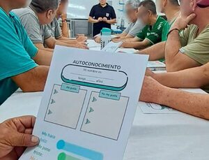 Taller motivacional en penal de CDE con miras a reinserción social - .::Agencia IP::.