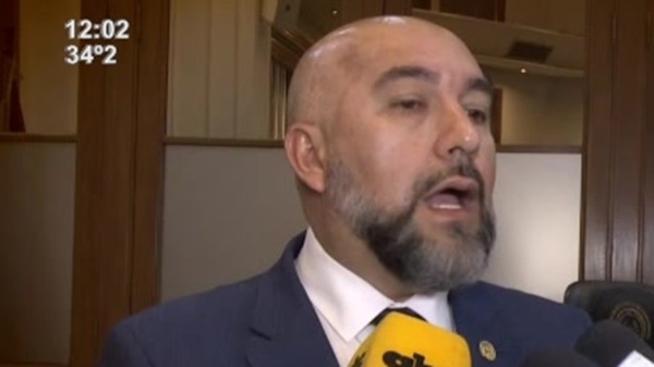 Presentan libelo acusatorio para la pérdida de investidura de Orlando Arévalo - SNT