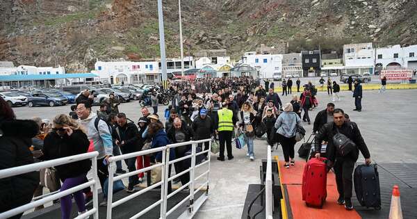 La Nación / Una nueva ola de temblores sacude la isla griega de Santorini