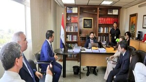 Fiscales y abogados reciben datos extraídos del celular de Lalo Gomes