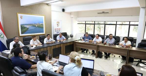 La Nación / Plan piloto en Alto Paraná: potenciarán escuelas y eliminarán plurigrados