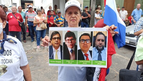 Investigarán a fiscales que pidieron desestimar causa contra Bataglia