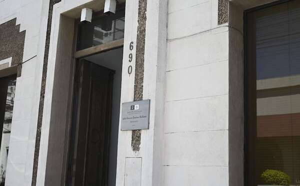 Petropar: Estudio jurídico de asesor de Olimpia aparece como dirección “especial” de firma catarí - Economía - ABC Color