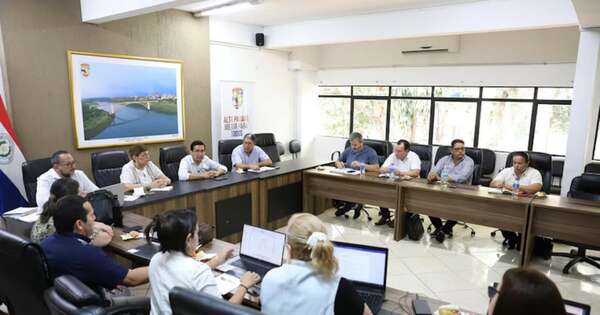 La Nación / Potenciarán escuelas y eliminarán plurigrados