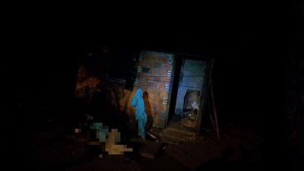 Hallan muerto a un hombre con 14 puñaladas y detienen a dos hermanos en Benjamín Aceval - Policiales - ABC Color