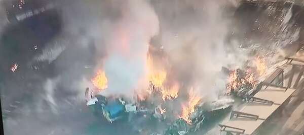 Cae una avioneta sobre un bus en una ajetreada avenida de São Paulo - Mundo - ABC Color
