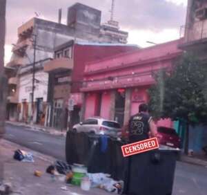 Utilizan contenedores como inodoros en el microcentro de Asunción - Nacionales - ABC Color