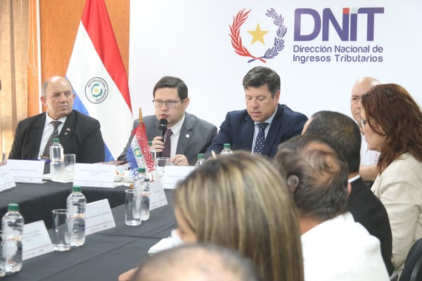 El Plan Anticontrabando 2025 empleará más tecnología para luchar contra el flagelo • PARAGUAY TV
