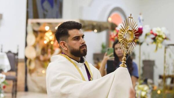 “Pa’i churro” causa furor en iglesia de Concepción