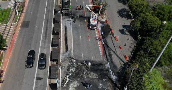 La Nación / São Paulo: impacto de avioneta contra bus deja dos muertos