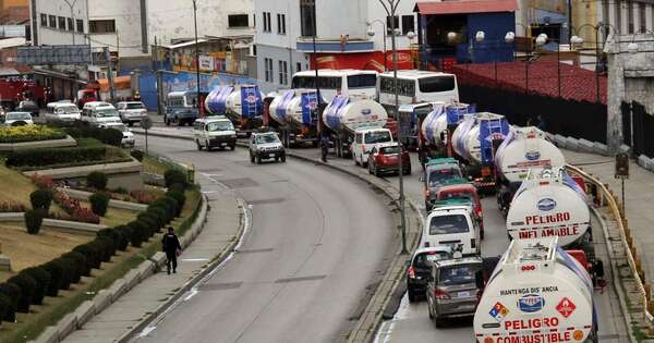 La Nación / Bolivia vende su oro para subsidiar los combustibles