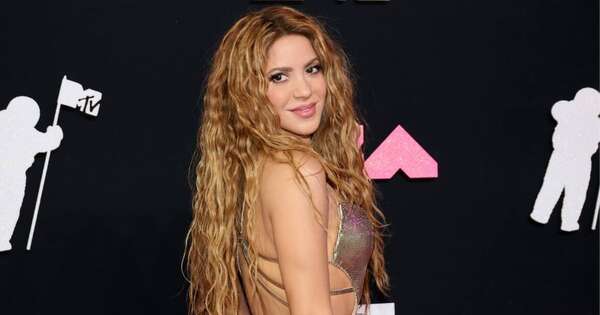 La Nación / A días de su gira, Shakira es recibida con euforia en Brasil