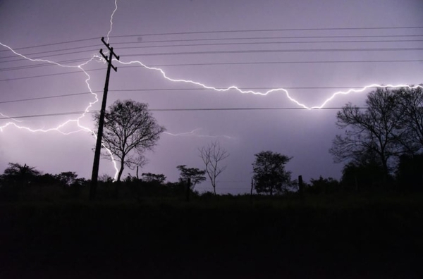 Meteorología anuncia tormentas de corta duración para siete departamentos - Noticiero Paraguay