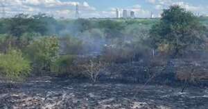 Diario HOY | Controlan incendio en la Costanera Norte: presumen que serían provocados