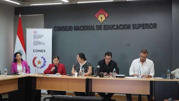 Unos 650 estudiantes de Medicina buscarán reinsertarse en universidades - ABC en el Este - ABC Color