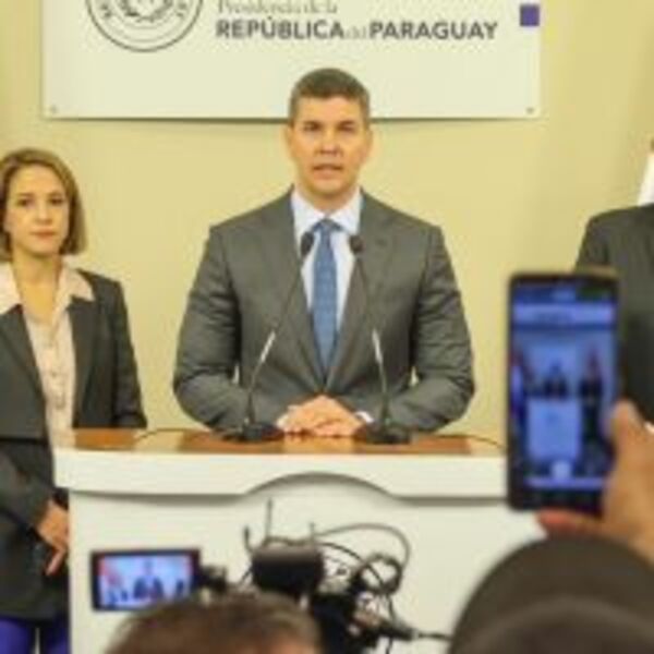 Presidente anuncia que baja el precio de los combustibles :: Presidencia de la República del Paraguay