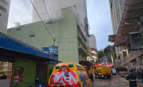 Finalizan tareas de enfriamiento en edificio incendiado