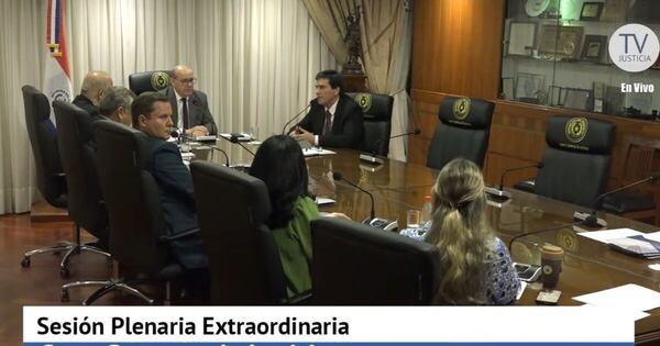 La Nación / Corte resuelve suspender a juezas involucradas en chats de Gomes