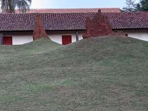 Urgen medidas para proteger restos de ruinas jesuíticas de Santiago, Misiones - Nacionales - ABC Color