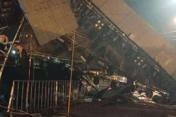 Video: derrumbe de escenario causó susto en Caacupé - Nacionales - ABC Color