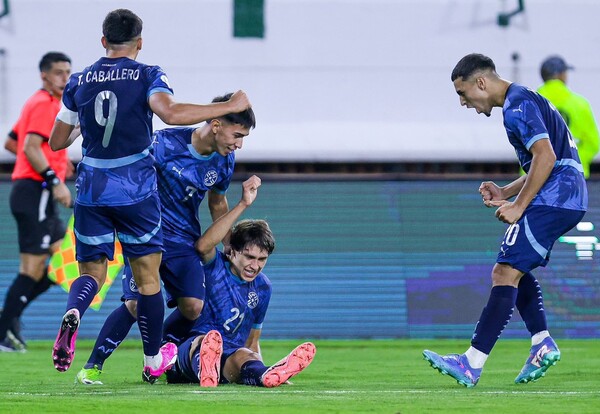 Paraguay golpeó en los momentos justos y derrotó a Chile por 2-1