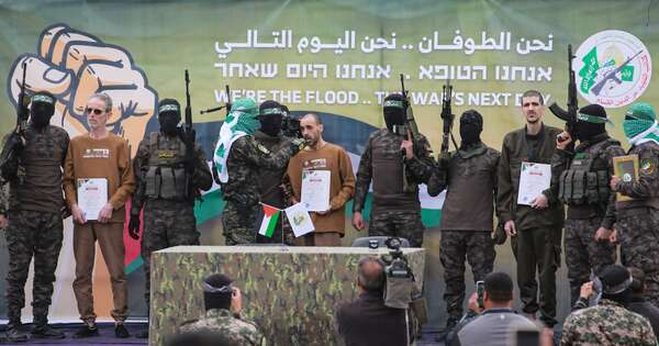 La Nación / Tres rehenes israelíes fueron liberados tras 16 meses de cautiverio en manos de Hamás