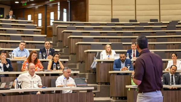 Gobierno define prioridades para el 2025 en seguridad, salud y transporte - ADN Digital