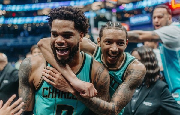 Versus / Thunder celebran el regreso de Holmgren y Bridges rompe racha de Charlotte