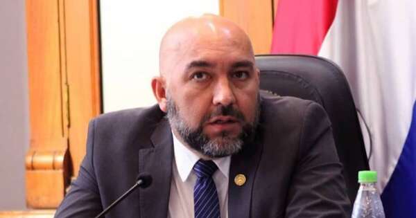 Diario HOY | Orlando Arévalo renuncia a su banca en la Cámara de Diputados