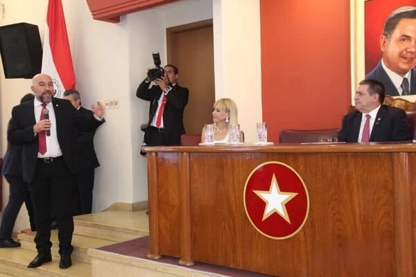 AUDIO: Vallejo: Orlando Arévalo renunciaría a Cámara de Diputados - No tiene nombre - ABC Color