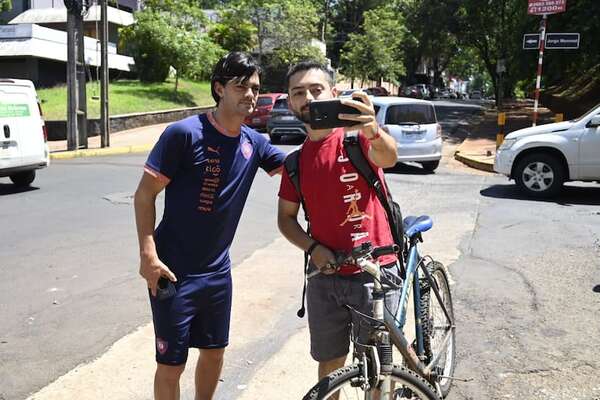Cerro Porteño: Los jugadores comparten con los hinchas - Fútbol - ABC Color