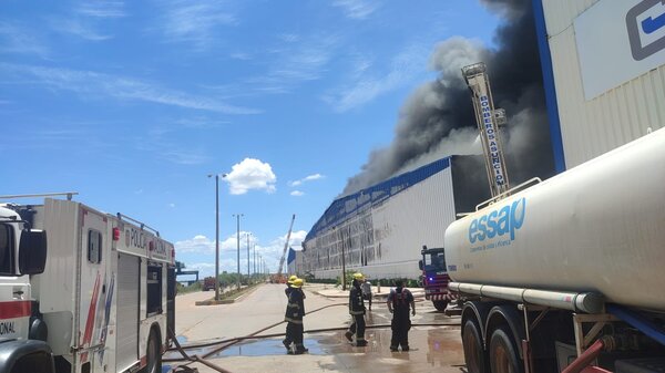 Mades insta a tomar precauciones ante incendio en Mariano Roque Alonso - .::Agencia IP::.